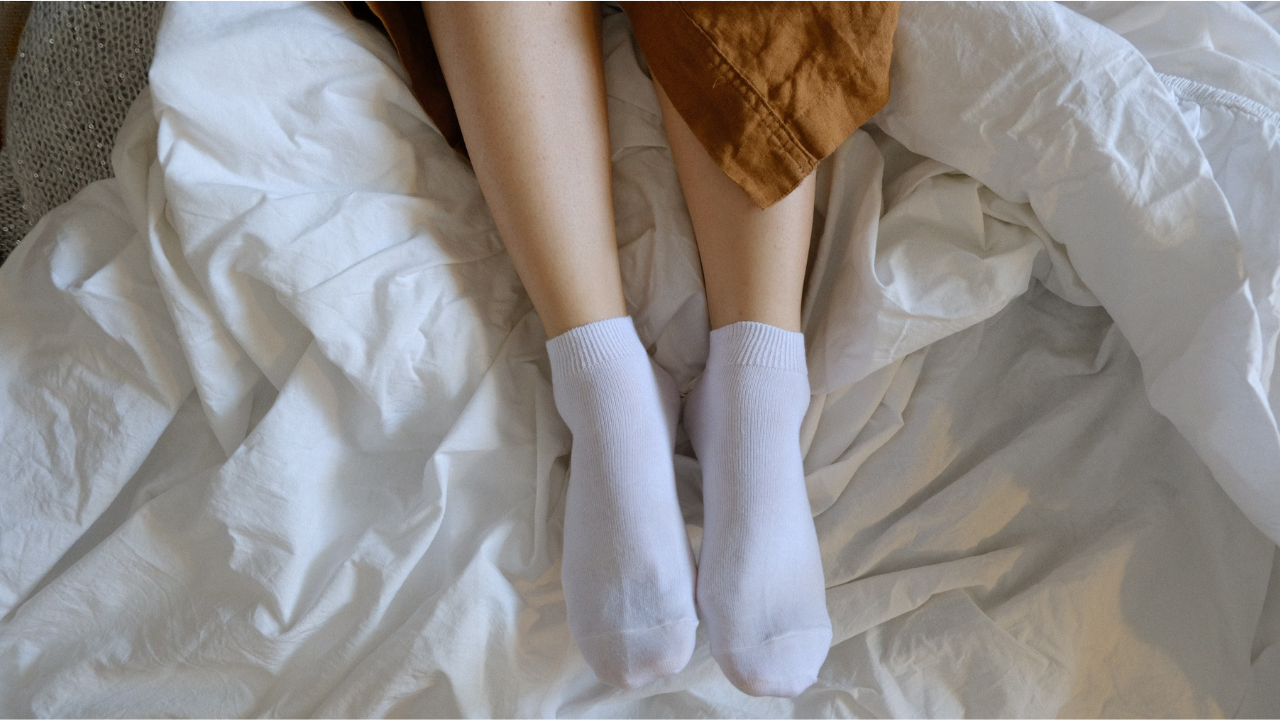 Kaos Kaki Pendek Wanita